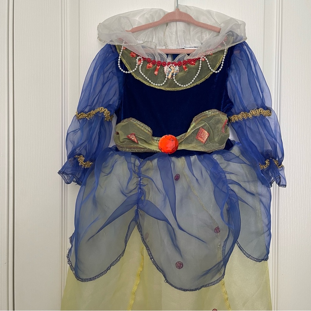 Snow White Halloween Costume Dress Beaded Neckline Girls Size 4–6